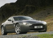 Aston Martin Vantage V8